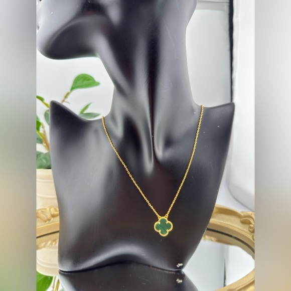 18k gold plated Elegant Lucky Alhambra Clover Necklace with LOGO - Picture 6 of 10